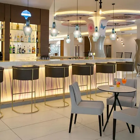 Vangelis & Hotel Protaras