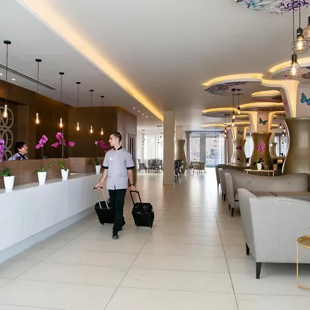 Vangelis & Hotel Protaras